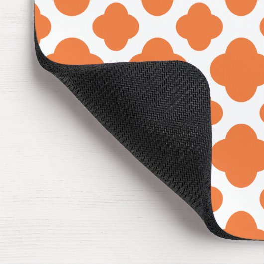 Oranje en wit Quatrefoil patroon Muismat (Hoek)