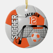 ⚽ Oranje en wit Voetbal personaliseren Keramisch Ornament (Voorkant)