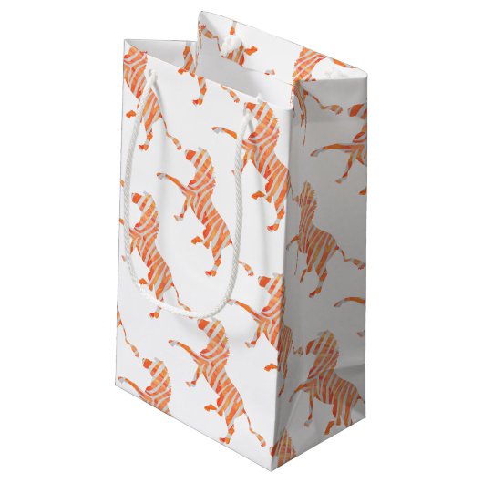 Oranje en wit Zebra Silhouette Klein Cadeauzakje (Achterkant Gekanteld)