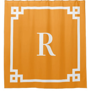 Oranje en witte Griekse sleutel Eenvoudig monogram Douchegordijn