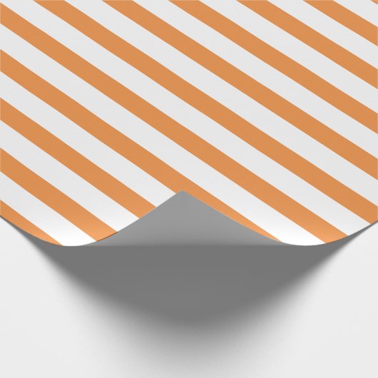 Oranje en witte horizontale streep cadeaupapier (Hoek)