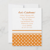 Oranje en witte poka Dot Party Invitation Kaart (Achterkant)