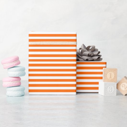Oranje en witte strepen cadeaupapier (Baby Shower)