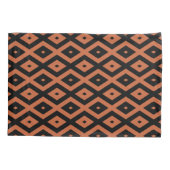 Oranje en zwart diamantpatroon kussensloop (Achterkant)