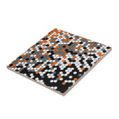 Oranje en zwart honingraatontwerp tegeltje (Zijkant)