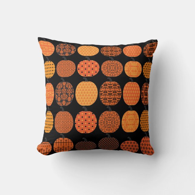 Oranje en zwart pompoenontwerp kussen (Voorkant)