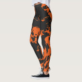 Oranje en zwarte graffiti-platter leggings (Links)