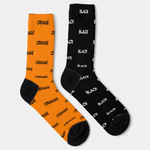 Oranje en Zwarte Namen van Kleuren in het Wit Sokken