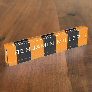 Oranje en zwarte ringbandstripes met aangepaste na naambordje