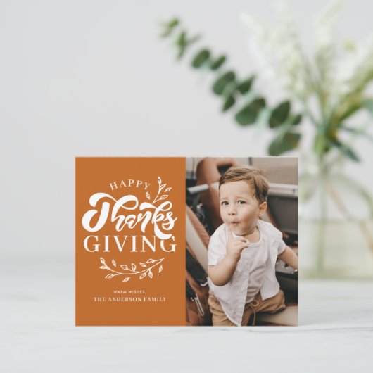 Oranje Foliage Krans Foto Happy Thanksgiving Feestdagenkaart (Staand voorkant)