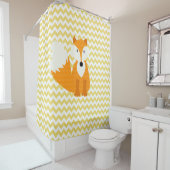 Oranje Fox op gele Chevron Stripes Douchegordijn (In situ)