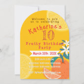 Oranje fruitige verjaardagsuitnodiging kaart (Voorkant)