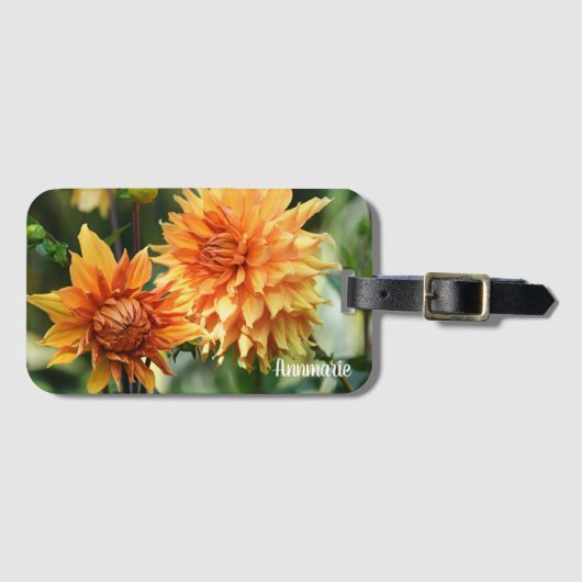 Oranje & Geel Dahlia Garden Flowers Monogram Bagagelabel (Voorkant (horizontaal))