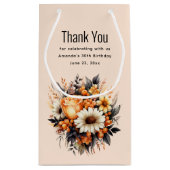 Oranje geel grijs bloemboeket dank u klein cadeauzakje (Achterkant)