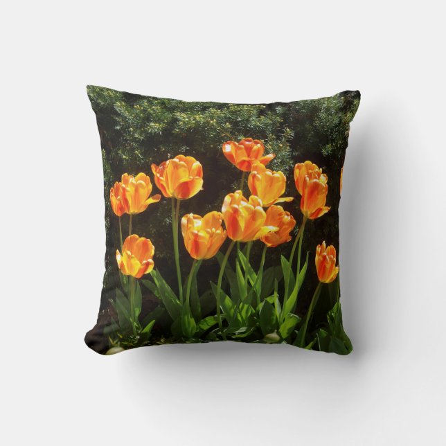 Oranje/gele tulpen kussen (Voorkant)