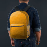 Oranje geometrisch maaspatroon van de gradiënt bedrukte rugzak<br><div class="desc">Oranje gradiënt geometrisch mesh patroon afgedrukt rugzak. Cool mode accessoire tas voor iedereen. Oranje driehoek geometrische mesh met licht tot donker ombre gradiënt ontwerp.</div>
