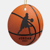 Oranje gepersonaliseerde basketbalspeler kerst keramisch ornament (Links)