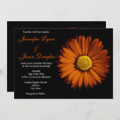 Oranje Gerber Daisy Black Wedding Invitations Kaart (Voorkant / Achterkant)
