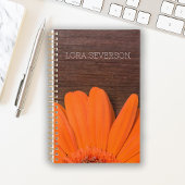Oranje Gerber Daisy en Rustic Barn Wood Planner