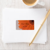 Oranje Gerber Daisy en White Satin Wedding Etiket (Insitu)