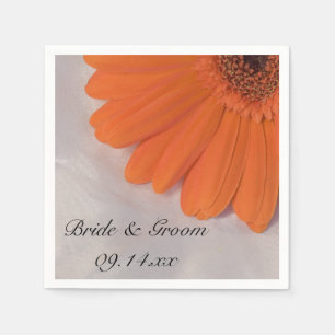 Oranje Gerber Daisy en White Satin Wedding Servet