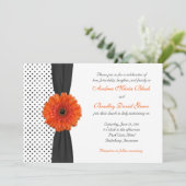 Oranje Gerber Daisy Polka Dot Wedding Invitation Kaart (Staand voorkant)