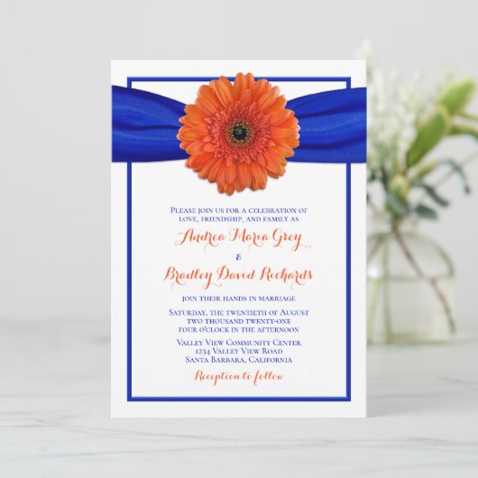 Oranje Gerbera Daisy Blue Wedding Uitnodiging (Staand voorkant)