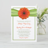 Oranje Gerbera Daisy Green Wedding Invitation Kaart (Staand voorkant)