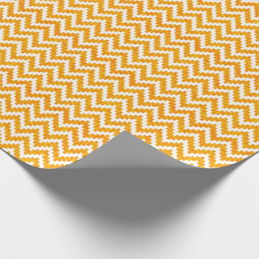 Oranje glitter en wit Ikat Chevron Pattern Cadeaupapier (Hoek)