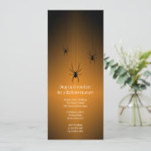 Oranje gloed zwarte spin Halloween-uitnodigingskaa Kaart (Staand voorkant)