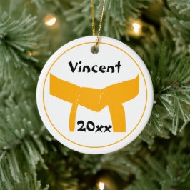 Oranje gordel voor krijgskunst keramisch ornament