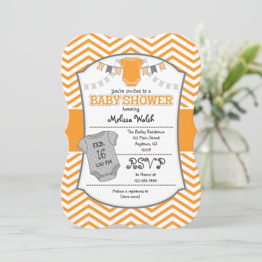 Oranje Gray Chevron Baby shower Uitnodiging (Staand voorkant)