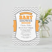 Oranje Gray Chevron Baby shower Uitnodiging (Staand voorkant)