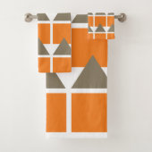 Oranje Grijze Vierkante Driehoek Geometrische Bad Handdoek (Insitu)