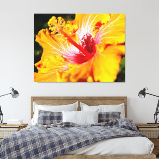 Oranje Hibiscus Flower Side Uitzicht Canvas Afdruk (Insitu (Slaapkamer))