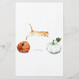 Oranje kat tussen pompoenen briefpapier