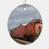 Oranje kerstversiering met vrachtwagen keramisch ornament (Links)