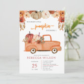 Oranje kleine pompoen eerste verjaardag kaart (Staand voorkant)