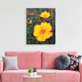 Oranje kosmos op voorgrondfoto canvas afdruk (Insitu (Woonkamer))