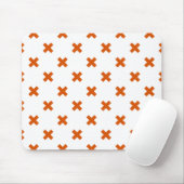 Oranje kruisstiften op wit muismat (Met muis)
