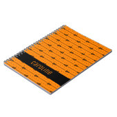 Oranje Lacrosse Black Sticks en stippellijnen Notitieboek (Linkerzijde)