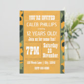 Oranje leger camouflage verjaardagsfeestje uitnodi kaart (Staand voorkant)