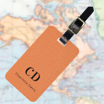 Oranje leren monogram naam bagagelabel<br><div class="desc">Oranje faux lederen print als achtergrond. Personaliseer en voeg uw monogram letters en volledige naam op de voorzijde toe. Uw contactgegevens op de achterkant. Zwarte tekst.</div>