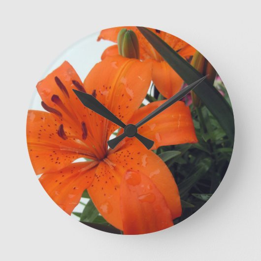 Oranje LIly Ronde Klok (Voorkant)