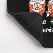 Oranje lintkabouters ondersteunen overlevende leuk muismat (Hoek)