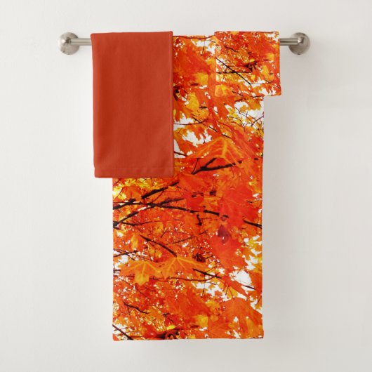 Oranje Maple Leaves Autumn Season Bad Handdoek (Insitu)