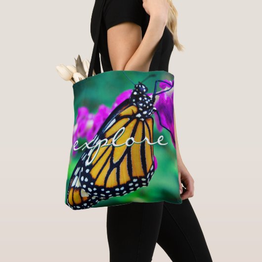 Oranje monarch vlinder verkennen script modern tote bag (Dichtbij)