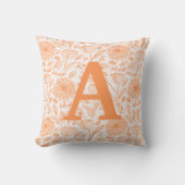 Oranje Monogram Bloemen Meisjes Sierkussen (Voorkant)