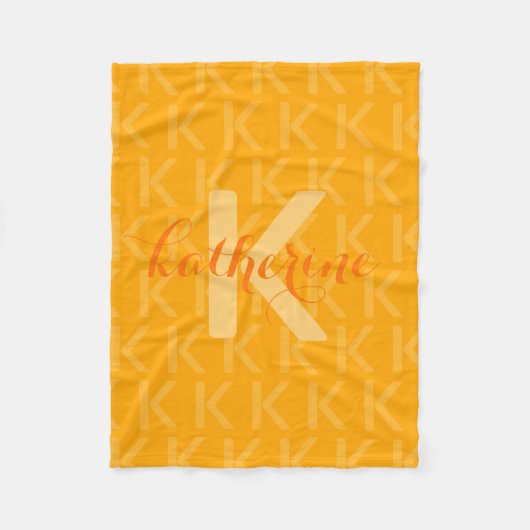 Oranje Monogram Patroon Script Naam Fleece Deken (Voorkant)
