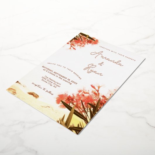 Oranje Oleander Flowers op het strand Weddenschap Folie Uitnodiging (Gedraaid)